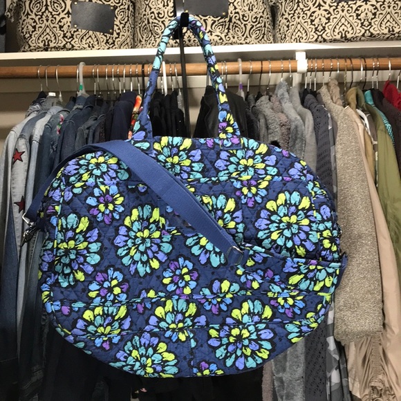 2 Piece VERA BRADLEY Set - Picture 5 of 7